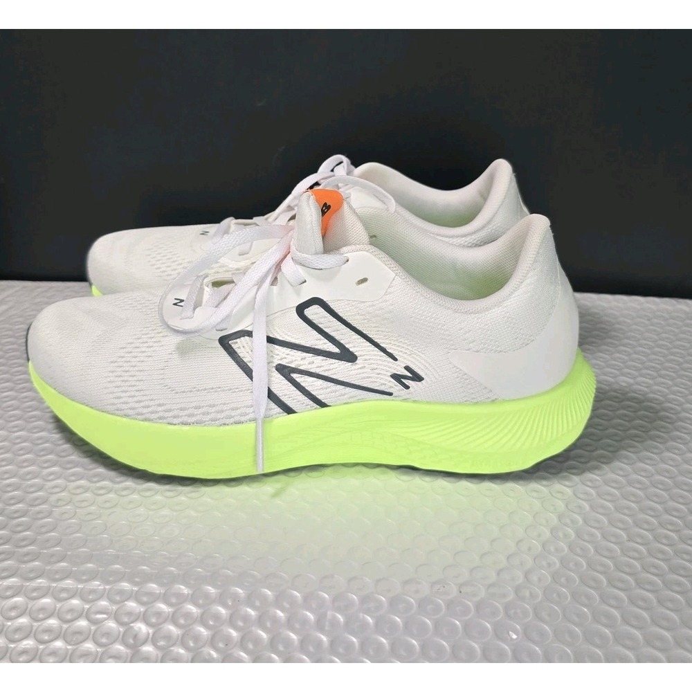 New Balance DynaSoft V2 Running Shoe Sz W 7 M 5.5 - Picture 12 of 15